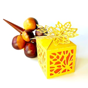 COFFRET AUTOMNE. Modèles SVG. Boîte cadeau. Conception de feuille d'érable. Fichiers Dxf SilhouetteStudio Svg Ai Png Pdf. Téléchargement instantané. Camée Silhouette Cricut