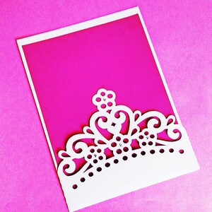 Modelos SVG. COROA DE PRINCESA. Cartão de bolso. Convites para festas. Cricut SilhouetteCameo Laser Cut. Arquivos Dxf SilhouetteStudio Ai Svg Pdf Png.