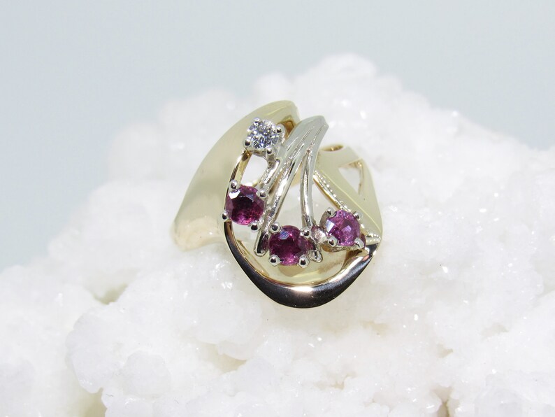 14K Yellow Gold Ruby & Diamond Ring | Etsy