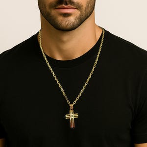 18K Gold Filled Curved Cross Pendant Necklace on 24&quot; Chunky Figaro Chain