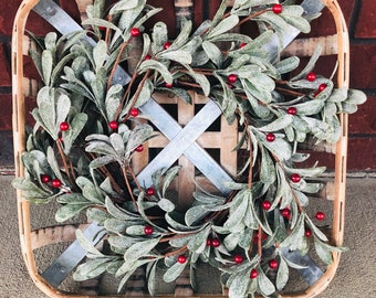 Christmas wreath, farmhouse wreath, Christmas wreath, Christmas tobacco basket and wreath, red berry wreath, Wreath, Farmhouse