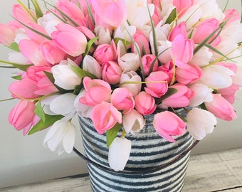 Spring tulip arrangement, tulip door bucket, spring tulip wreath, tulip arrangement, tulip, Mother's Day tulip, summer wreath
