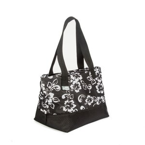 Freezable & Insulated Lunch Bag That Keeps Food Cold All Day