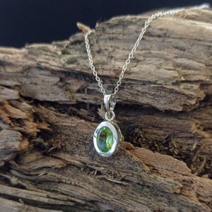 Peridot Pendent, 925 Sterling Silver, 15th Anniversary Stone, Natural Peridot, August Birthstone Pendant, Gift for Her, Peridot Necklace.