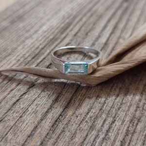 Aquamarine Ring, 925 Sterling Silver, Handmade Ring, Unisex Ring, Birthstone March, Gift for her, Natural Aquamarine Stone, Promise Ring