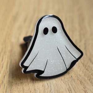 Ghost Car Accessory, Glow in the dark, Holiday, halloween, spooky, gothic, witchy, glowing ghost, vent clip