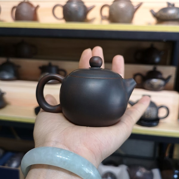 Qinzhou Pure Hand Throwing Nixing Pottery Xishi Pot 100-120CC Bronze with Healthy Clay for Personal Brewing Chinese Tea