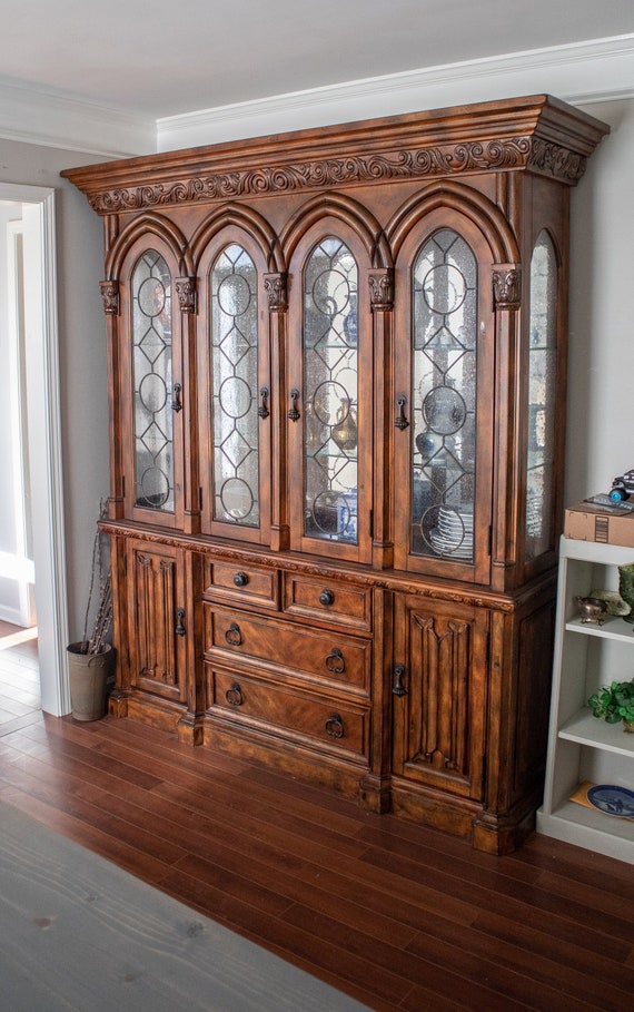 Luxurious Vintage Broyhill China Hutch Display Cabinet W Etsy