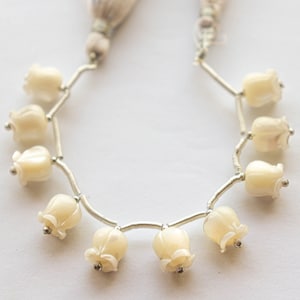 10 Pieces Mother of Pearl Flower Carved Beads, Natural Pearl Beads, Pearl Flower Carving, Flower carving Beads, Pearl for Earrings, 8x8mm