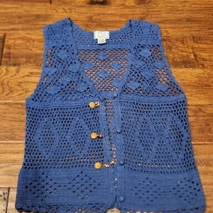 62 East Bohemian Boho Crocheted Sweater Vest Blue Size 8