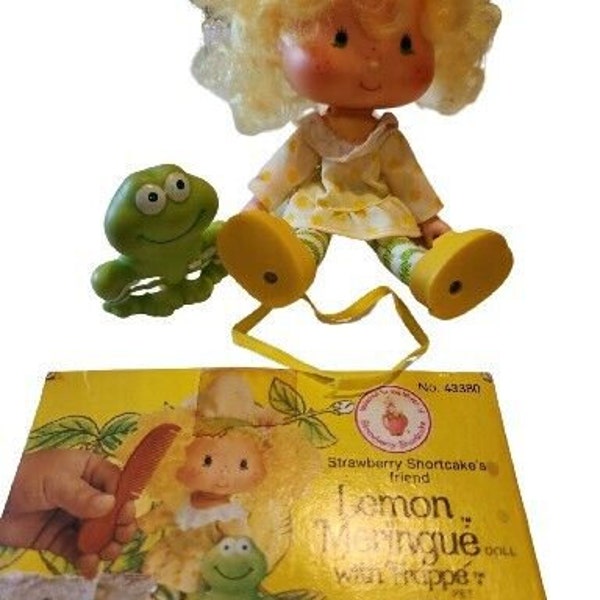 Vintage 1982 Kenner Strawberry Shortcake Lemon Meringue & Frappe Frog Figures