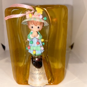 Enesco Precious Moments 2001 Holiday Ornament in Original Packaging