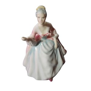 Royal Doulton Porcelain Figurine Diane HN 3310 Nice Vintage 1985 Peggy Duries