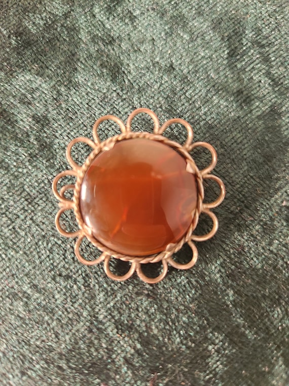 Very Vintage Round Amber Pin Brooch