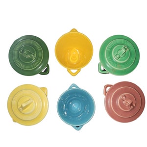 Vroege vintage harlekijn FiestaWare suikerpotjes en suikerdeksels VS verschillende kleuren