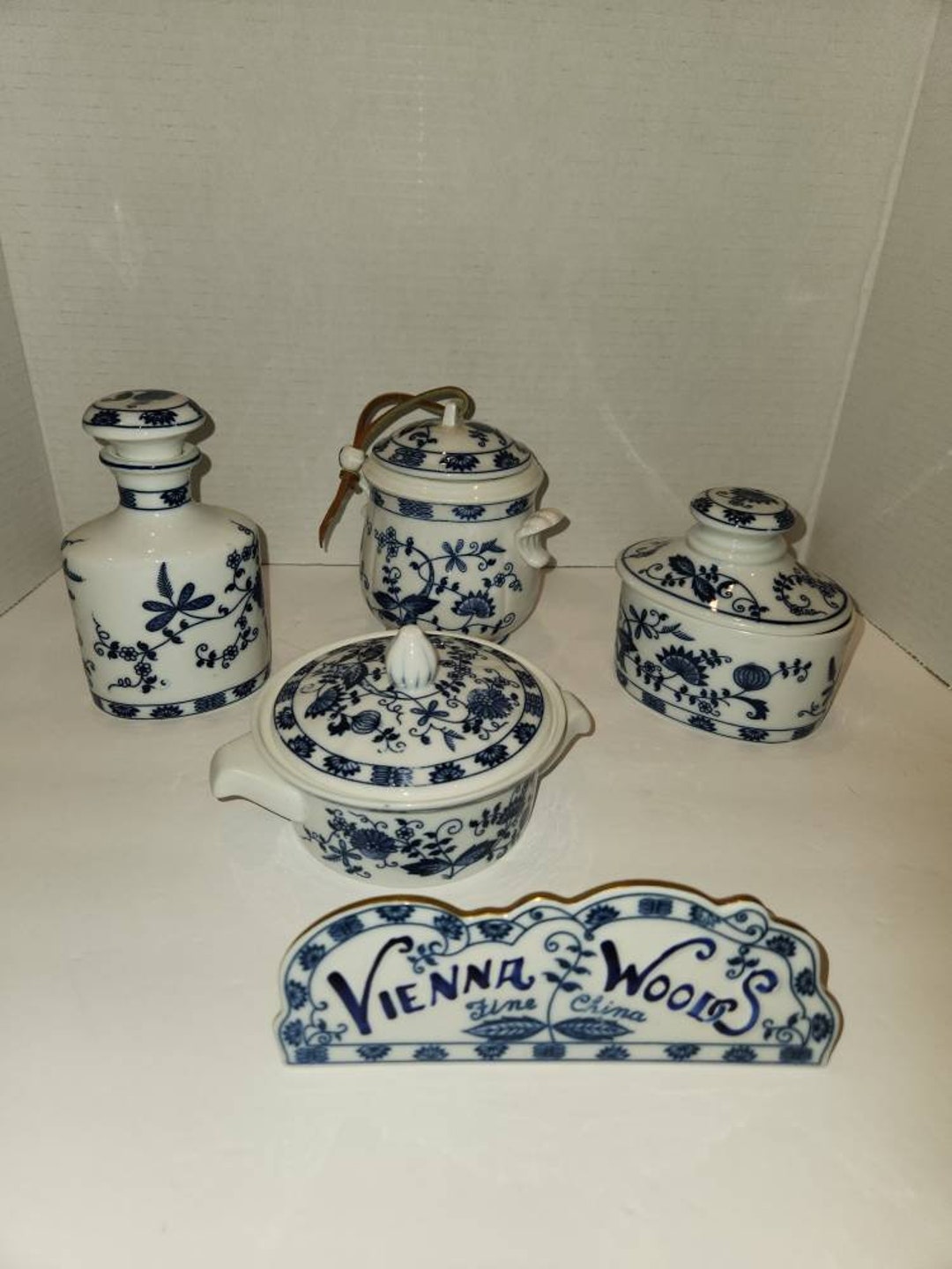 Vintage Vienna Woods Fine China Porcelain Delft Blue Windmill Lidded