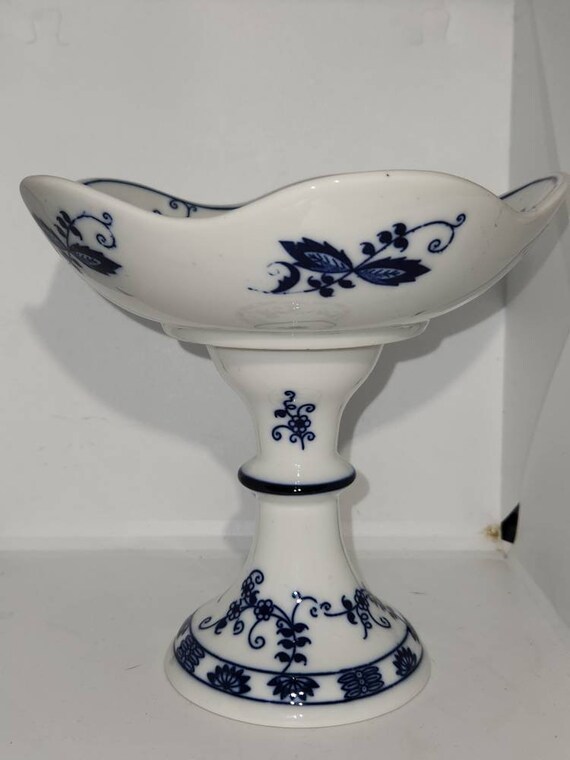 Vintage Vienna Woods Fine China Porcelain Blue Onion 6" Pedestal Compote Bowl Dish