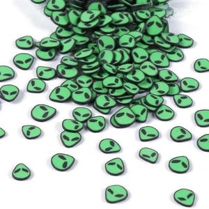 Alien Clay Slices Charms for Nail Art Resin Jewelry Manicures Pedicures Polymer Clay Green Alien Flakes DIY Halloween Spooky Costume Space