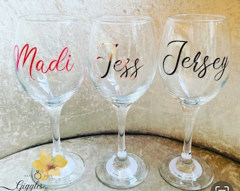 Personalised Wine Glass Name Balloon Birthday Wedding Hen Party Gift
