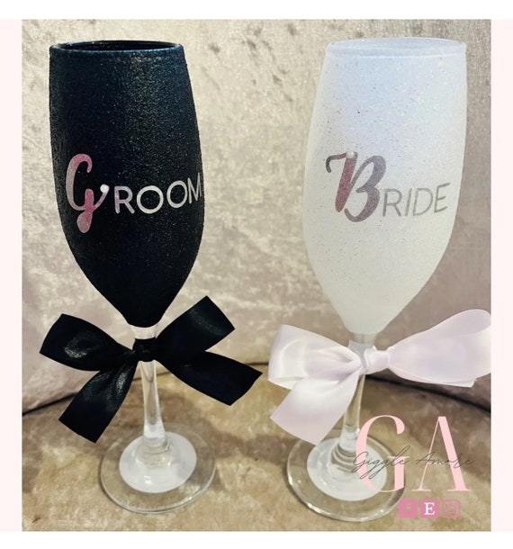Bride And Groom Glitter Champagne Glasses Set Wedding Gift Hen Party Present