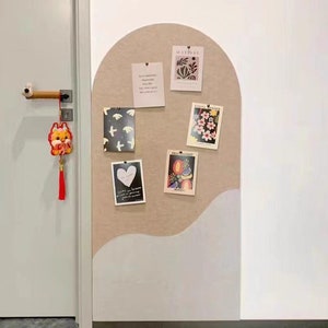 Tablero de anuncios con ondas, tablero de fieltro, tablero de anuncios, panel de pared personalizado, idea de tablero de anuncios, decoración personalizada