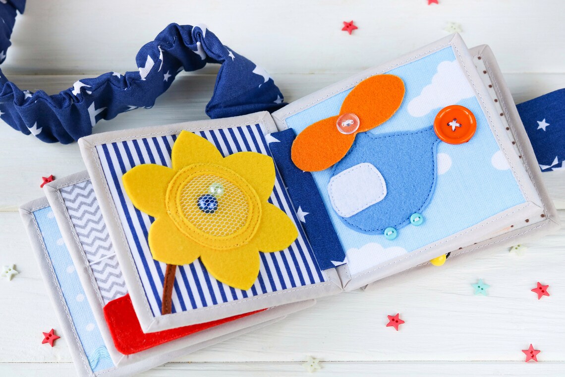 Le premier livre montessori pour bébé est un livre éducatif - Etsy France