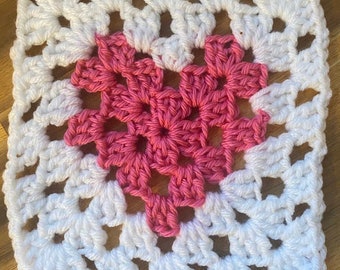 PATTERN:  crochet heart granny square