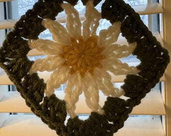 Crochet Daisy Granny Square Pattern: US Terms (PDF Pattern)