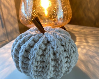 Häkelanleitung für einen Kürbis (PDF) | Einfache Herbstdeko mit Kürbis | Halloween-Häkelanleitung | Herbstdeko für Zuhause | Häkelanleitung für einen Kürbis