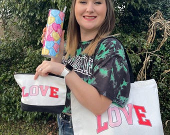 Paquete de regalo LOVE para San Valentín: vaso, bolsa de mano y neceser a juego. ¡Perfecto para regalar a tu novia, esposa o amiga en el día de San Valentín!