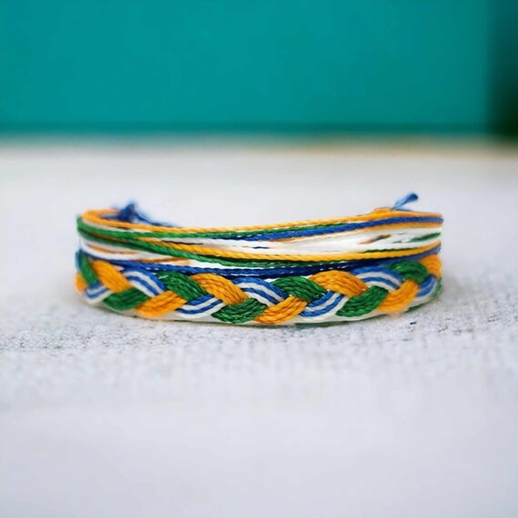 Buy Modern Friendship Bracelets (Twenty to Make) Book Online at Low Prices  in India | Modern Friendship Bracelets (Twenty to Make) Reviews & Ratings -  Amazon.in