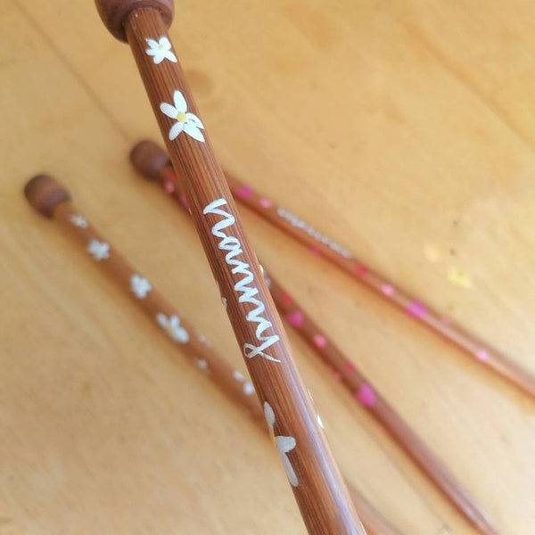 Personalised knitting needles - chunky painted knitting needles - pretty knitting needles - knitting gift thick- unique knitting present