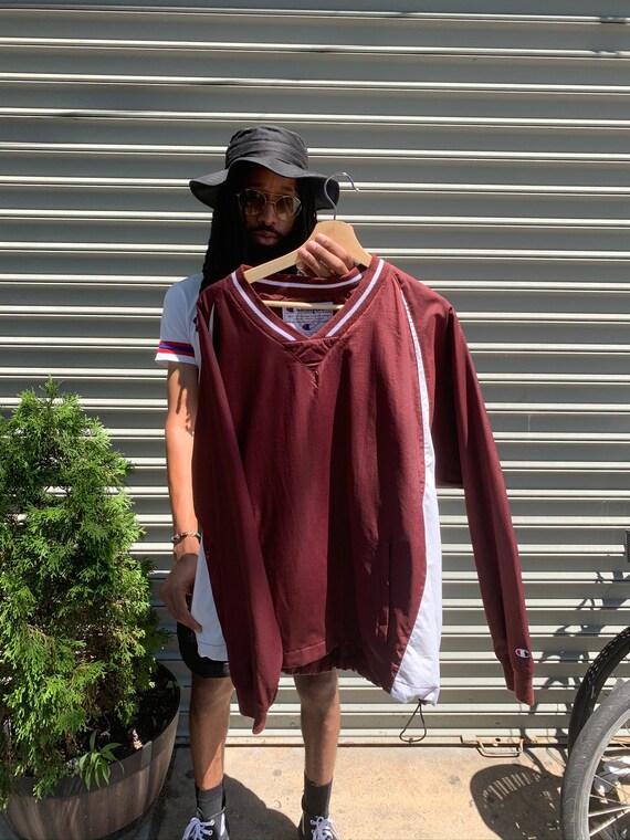 maroon pullover windbreaker