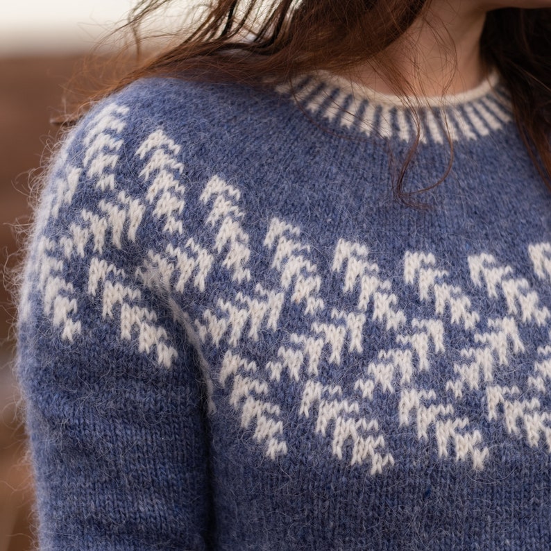 Icelandic sweater, women's sweater, handknit sweater, wool sweater, size S-M, Ready to ship image 6