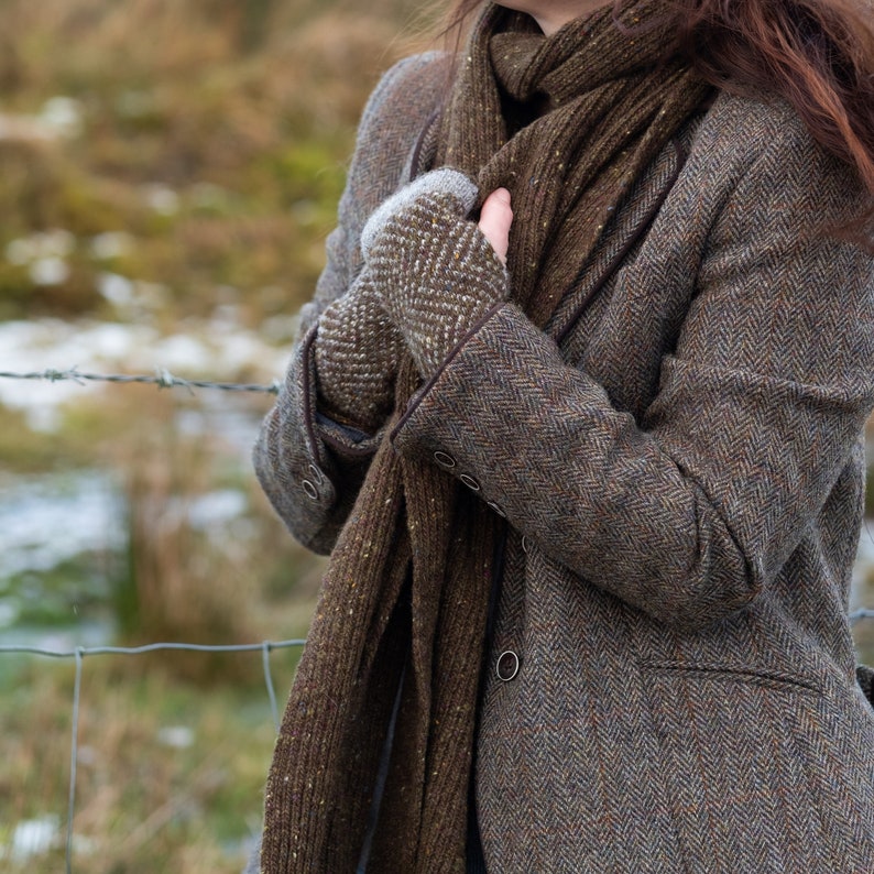 Sciarpa in lana lavorata a maglia, sciarpa da uomo, sciarpa in tweed irlandese, sciarpa in lana merino, sciarpa grigia immagine 6