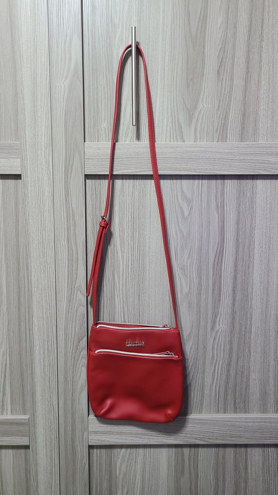 PRELOVED: Kenneth Cole Reaction red leather crossb