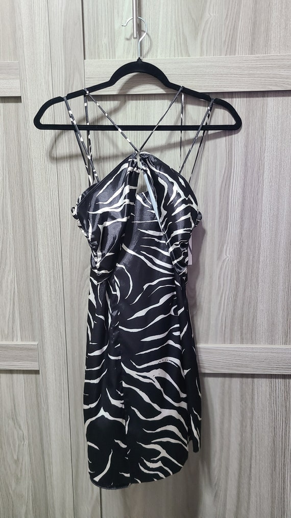 PRELOVED: Zara black and white printed mini dress 