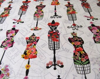 Schneiderpuppe Nähen Sew Floral  Puppe Mode  Baumwolle Patchworkstoff   50x110 cm