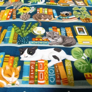 Cats Cat Cat Bookshelf Olivia Cotton Patchwork Fabric 50 x 110 cm