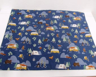 Tischset Platzset  Platzdeckchen  Wohnwagen Wald Zelt Feuerstelle   46x36 cm