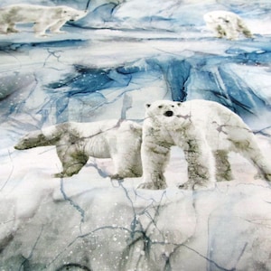 Puede incluir: Un diseño textil con osos polares en un paisaje nevado y helado. La imagen muestra varios osos polares blancos en varias poses sobre un fondo de formaciones de hielo azules y blancas.