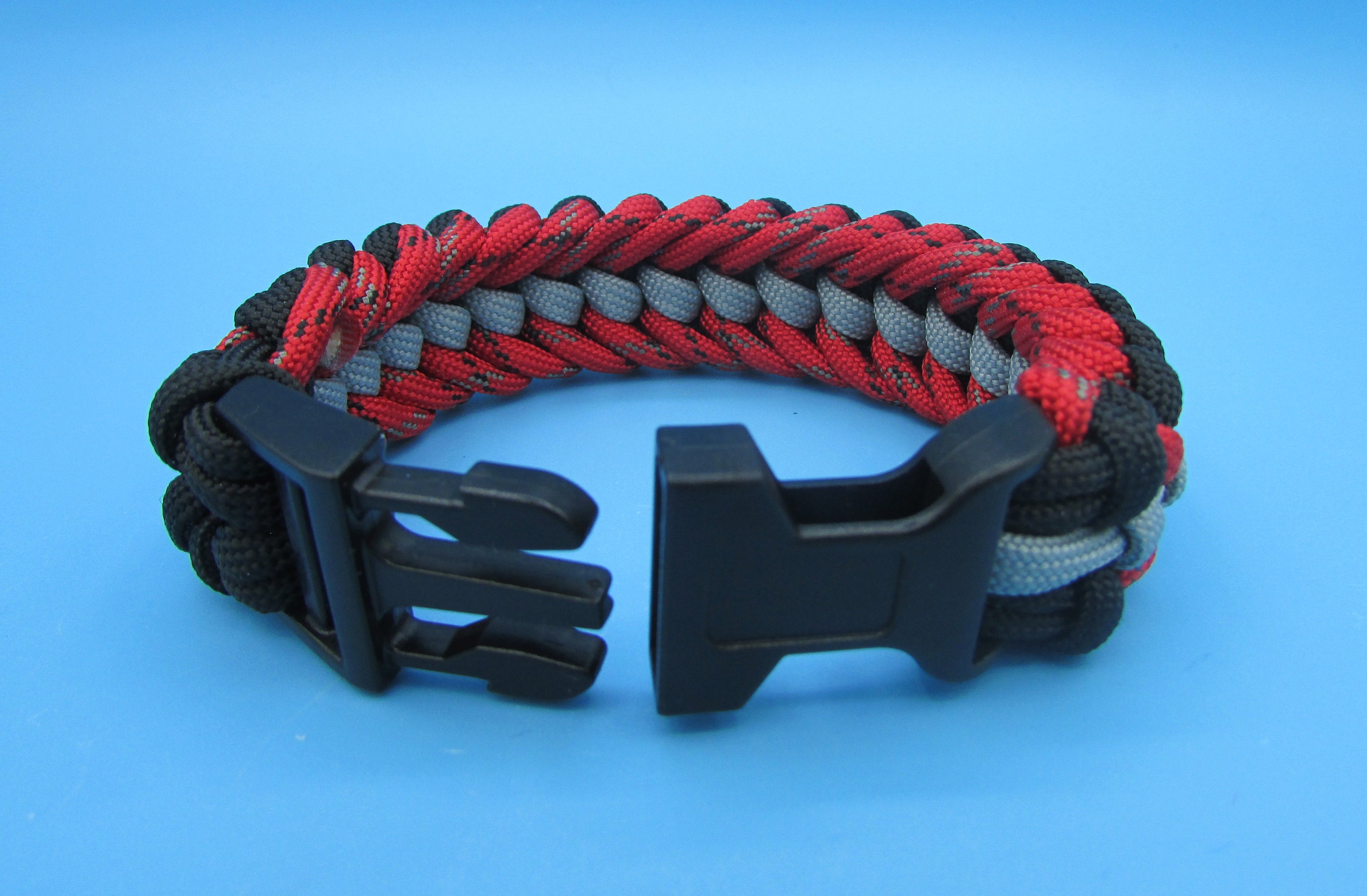 Red Black and Gray Paracord Bracelet Handmade Survival Etsy