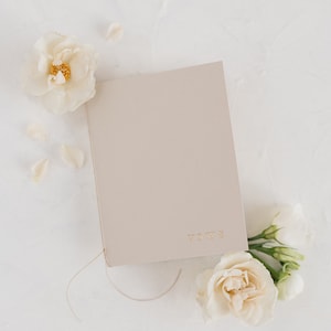 Minimale boeken met geloften, boeken over huwelijksgeloften, gelofteboekjes, gelofteboekenset, set gelofteboeken, gouden gelofteboeken, foliegelofteboeken, gelofteboeken