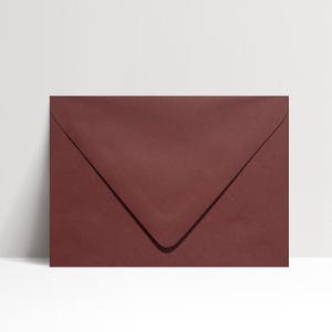 Buste bordeaux, buste marrone, buste A7 Merlot, buste rosse, buste rosse con patta europea, buste A7 bordeaux, confezione da 25