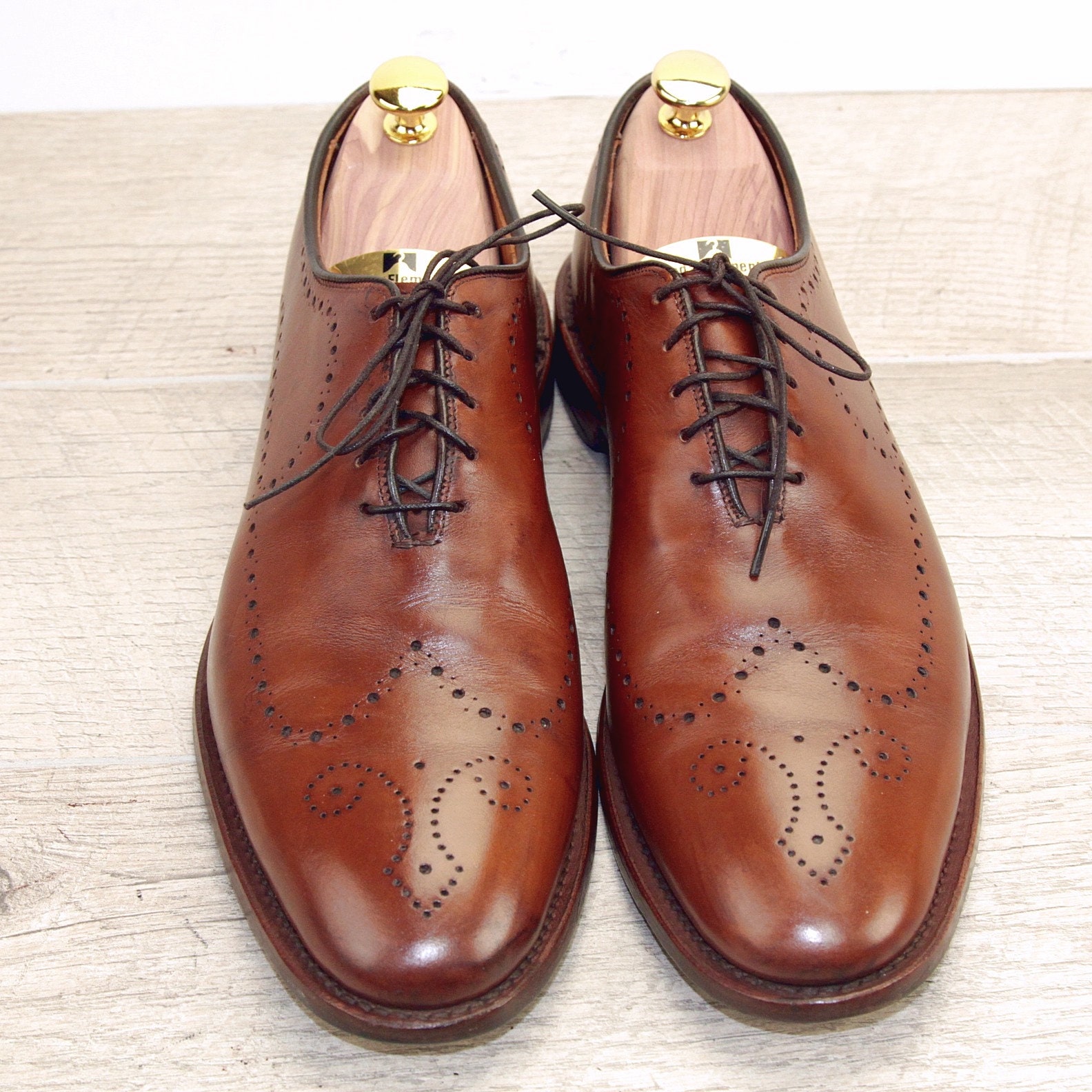 allen edmonds walnut saphir