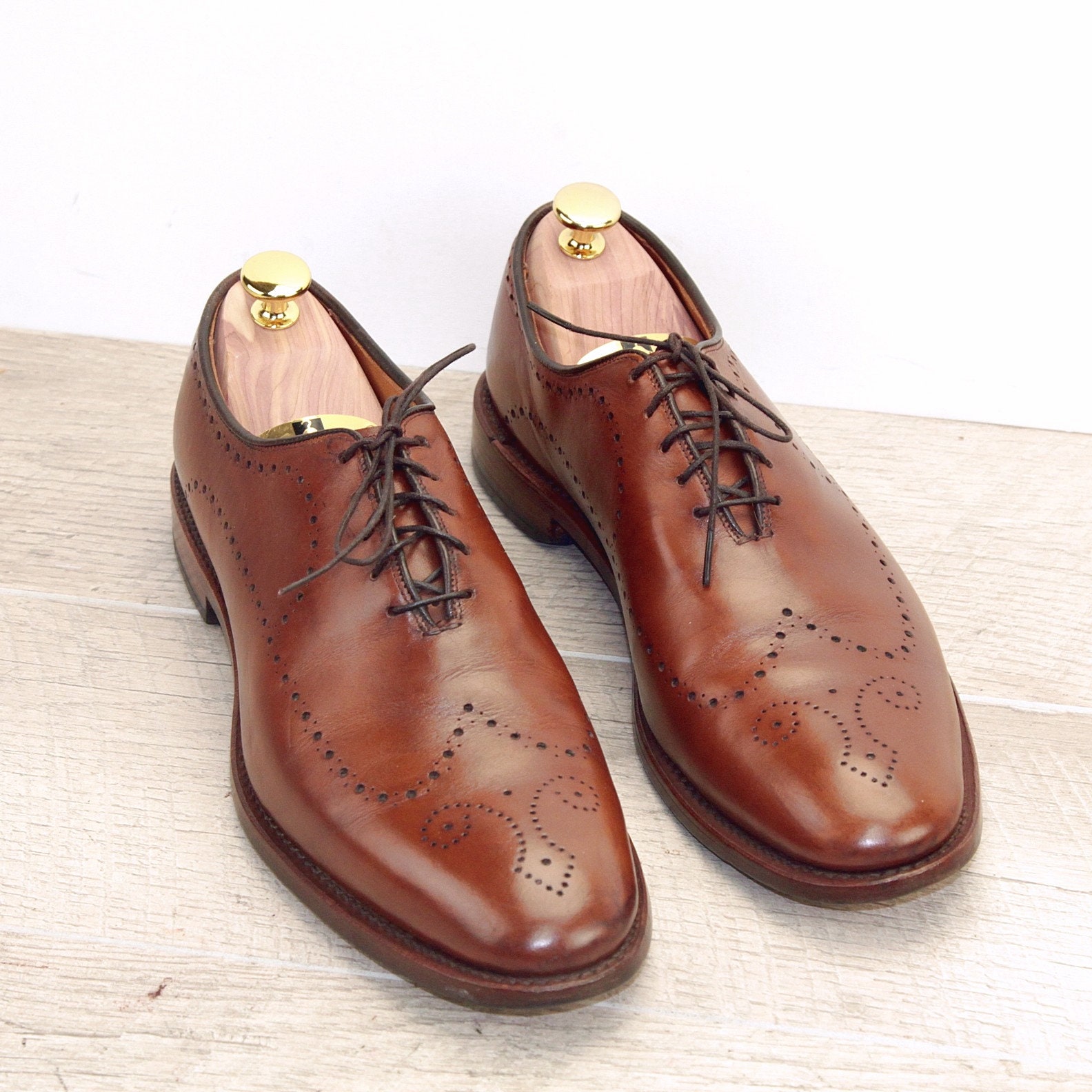 allen edmonds walnut saphir