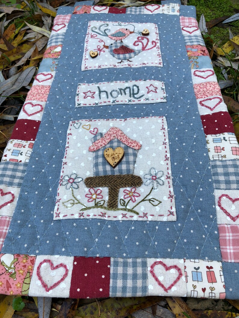 Banner in patchwork country style, birds, nest box, handmade 24 x 45 cm image 9