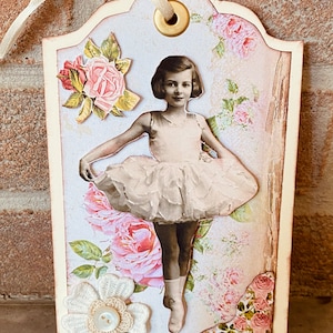 Tag  style rétro, image.  Danseuse vintage, 3D fait mains de 10x17cm
