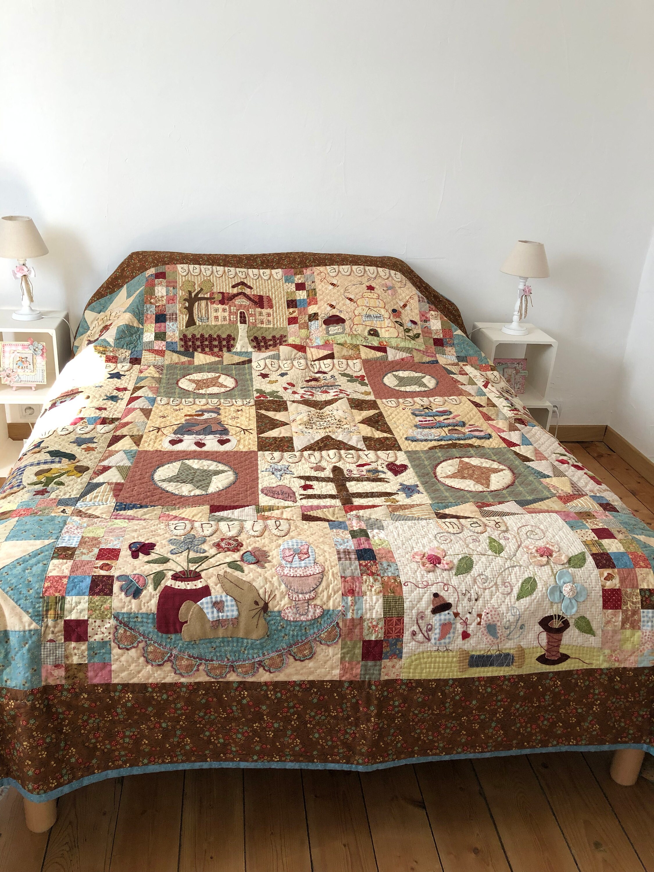 Dessus de Lit en Patchwork Country, Fait Mains 236x236 cm