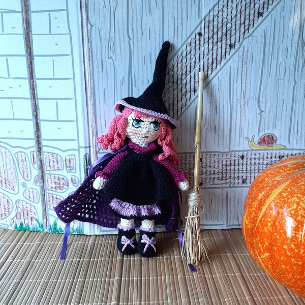 Sorcière crochet, sorcière amigurumi, sorcière avec son balai, poupée sorcière, cadeau halloween, Poupée crochet sorcière avec son balai